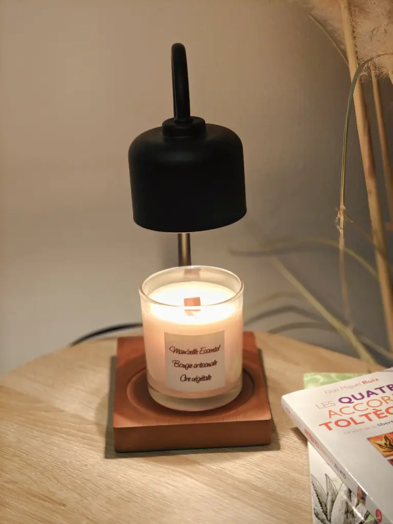 lampe lanterne noire 3.webp